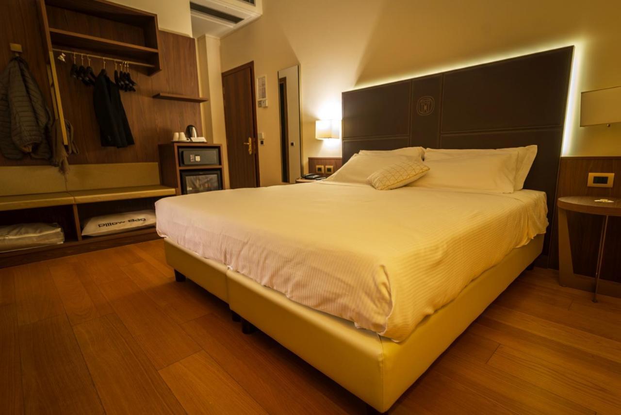 Hotel Alla Torre Кастелфранко Венето Екстериор снимка