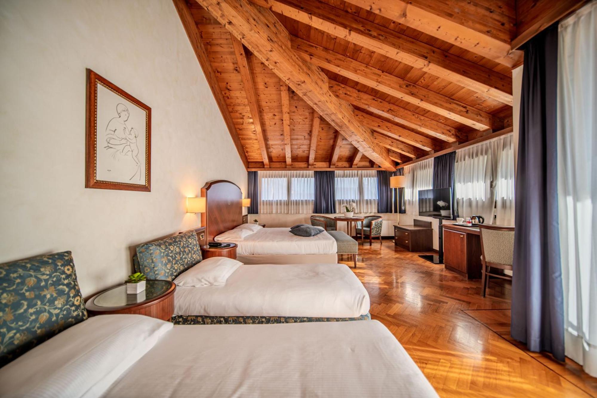 Hotel Alla Torre Кастелфранко Венето Екстериор снимка